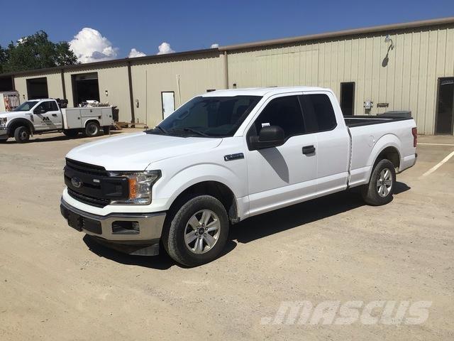 Ford F-150 Kis teherszállító/Platós kocsi