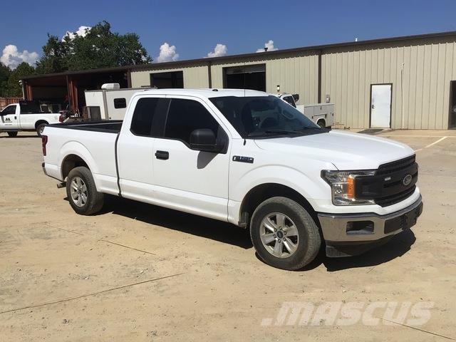 Ford F-150 Kis teherszállító/Platós kocsi