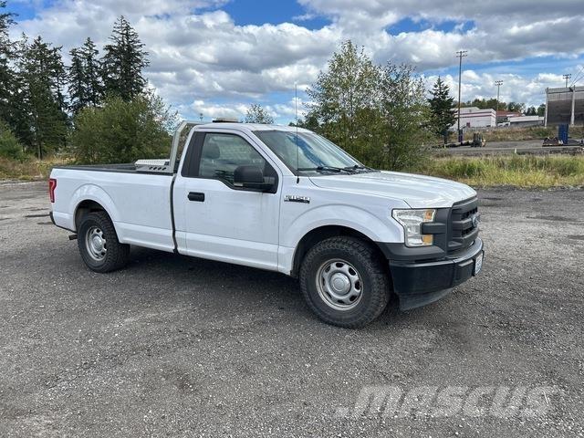 Ford F-150 Kis teherszállító/Platós kocsi