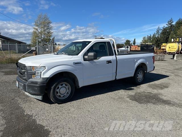 Ford F-150 Kis teherszállító/Platós kocsi