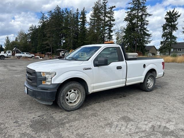 Ford F-150 Kis teherszállító/Platós kocsi