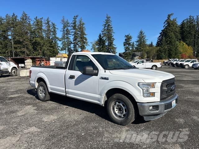 Ford F-150 Kis teherszállító/Platós kocsi