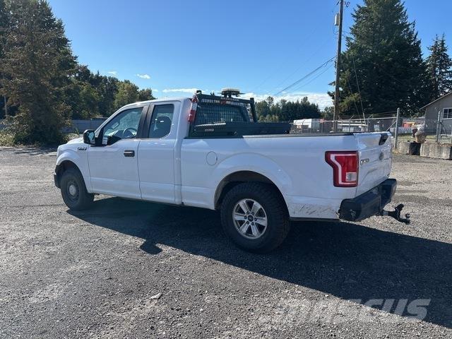 Ford F-150 Kis teherszállító/Platós kocsi