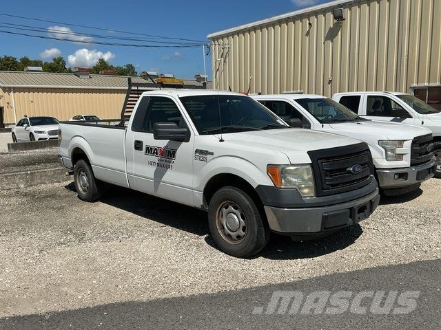 Ford F-150 Kis teherszállító/Platós kocsi