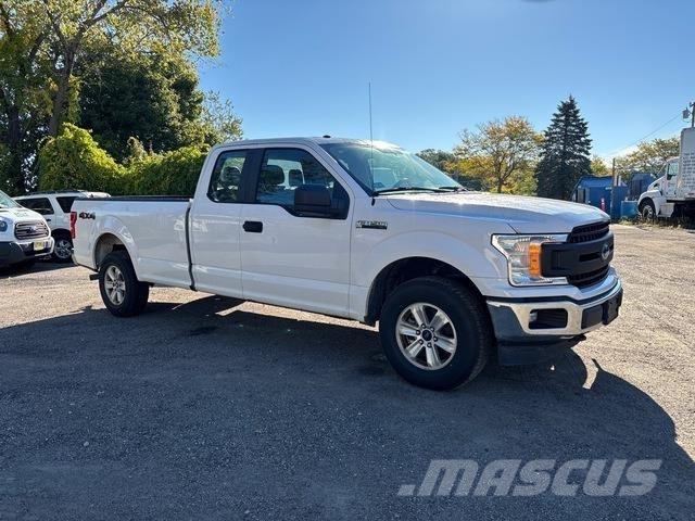 Ford F-150 Kis teherszállító/Platós kocsi