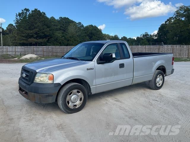 Ford F-150 Kis teherszállító/Platós kocsi