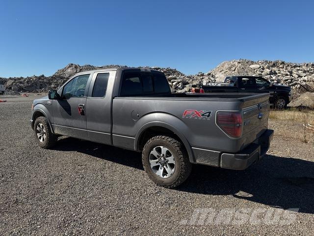 Ford F-150 Kis teherszállító/Platós kocsi