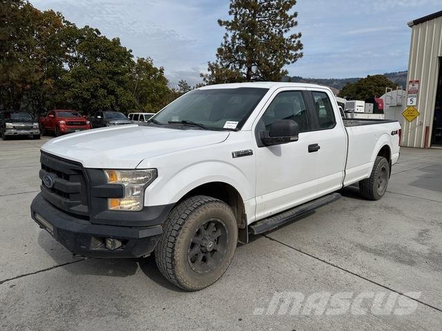 Ford F-150 Kis teherszállító/Platós kocsi
