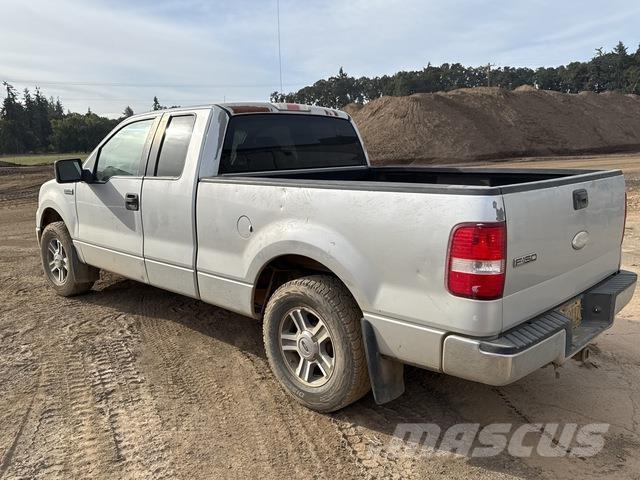 Ford F-150 Kis teherszállító/Platós kocsi