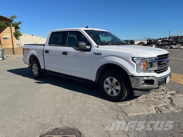 Ford F-150 Kis teherszállító/Platós kocsi