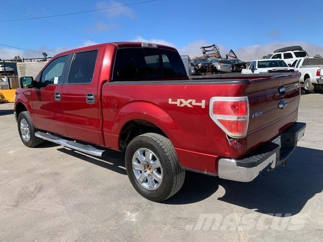 Ford F-150 Kis teherszállító/Platós kocsi