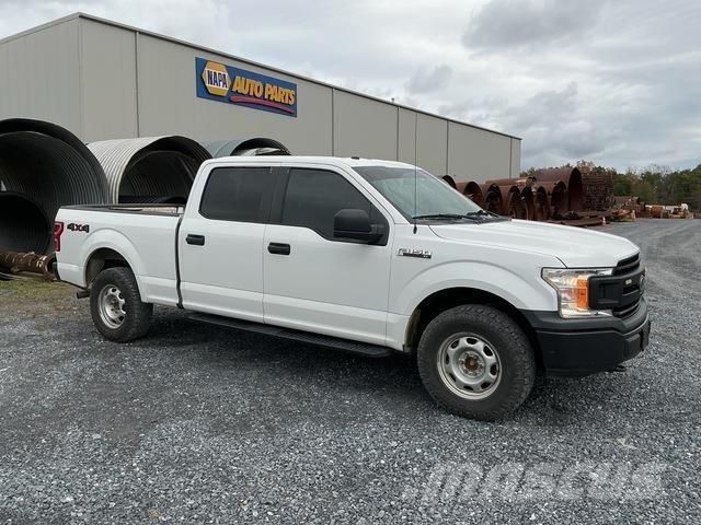 Ford F-150 Kis teherszállító/Platós kocsi