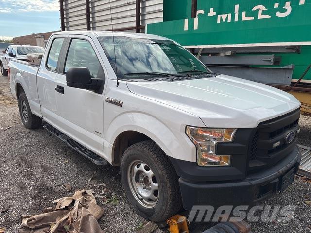 Ford F-150 Kis teherszállító/Platós kocsi