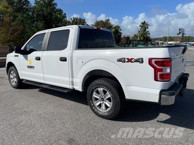 Ford F-150 Kis teherszállító/Platós kocsi