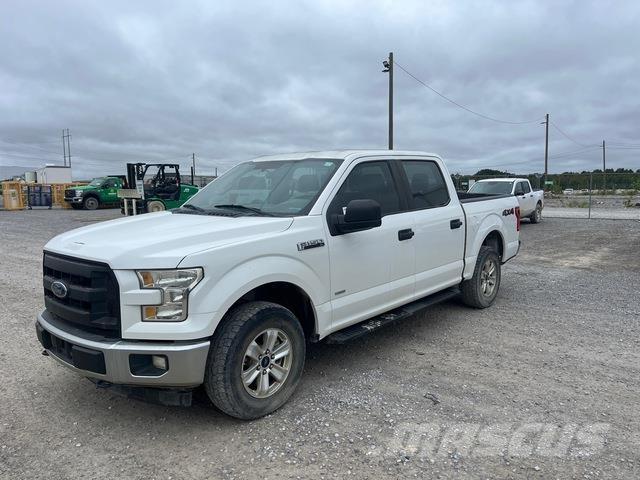 Ford F-150 Kis teherszállító/Platós kocsi