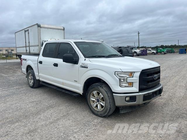 Ford F-150 Kis teherszállító/Platós kocsi