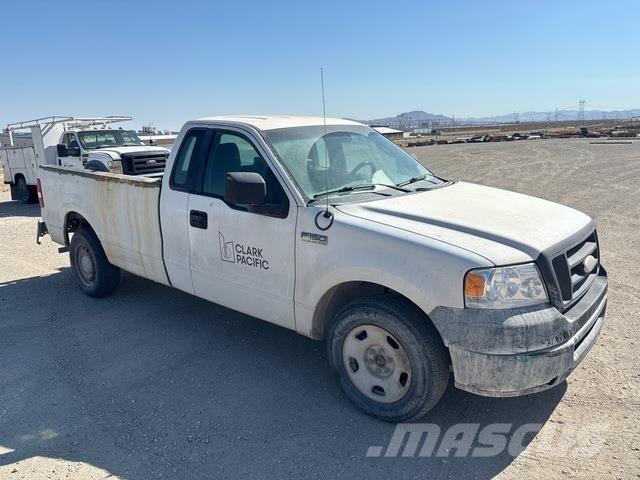 Ford F-150 Kis teherszállító/Platós kocsi