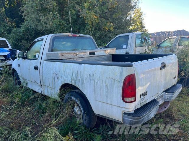 Ford F-150 Kis teherszállító/Platós kocsi