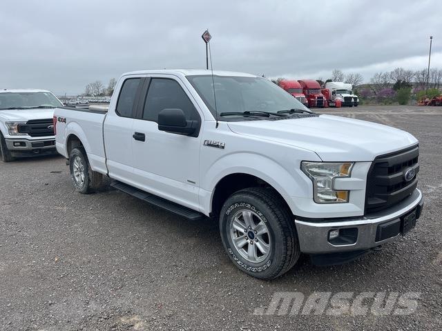 Ford F-150 Kis teherszállító/Platós kocsi