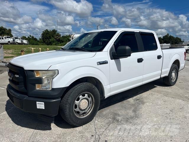 Ford F-150 Kis teherszállító/Platós kocsi