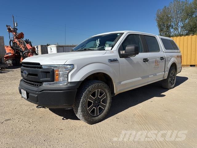 Ford F-150 Kis teherszállító/Platós kocsi