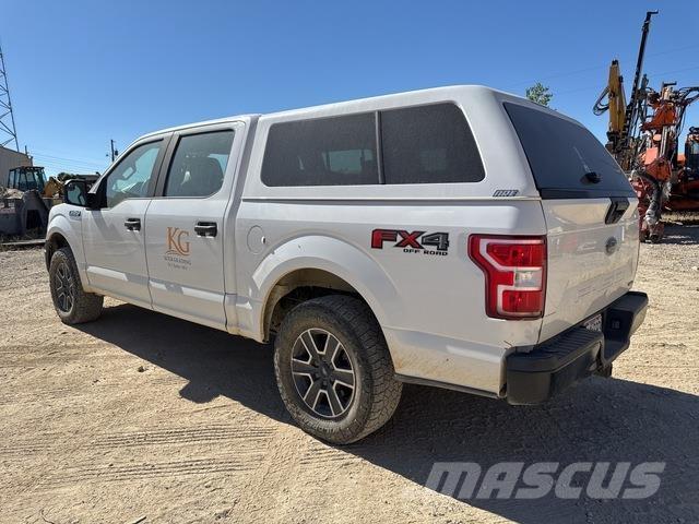 Ford F-150 Kis teherszállító/Platós kocsi