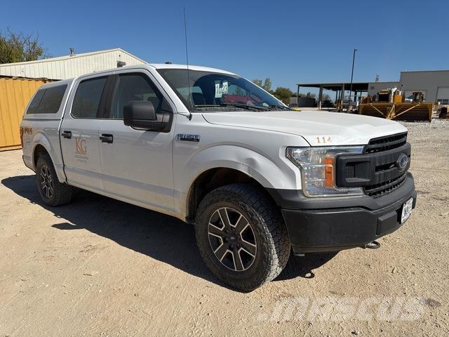 Ford F-150 Kis teherszállító/Platós kocsi