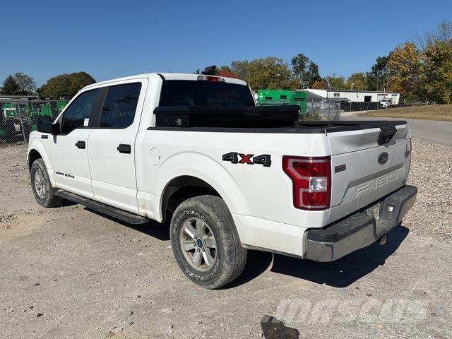 Ford F-150 Kis teherszállító/Platós kocsi