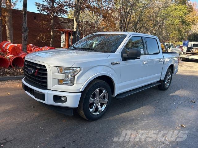 Ford F-150 Kis teherszállító/Platós kocsi