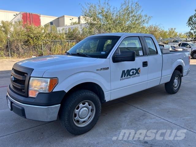 Ford F-150 Kis teherszállító/Platós kocsi