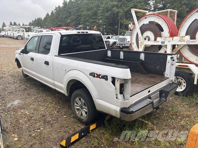 Ford F-150 4x4 Kis teherszállító/Platós kocsi