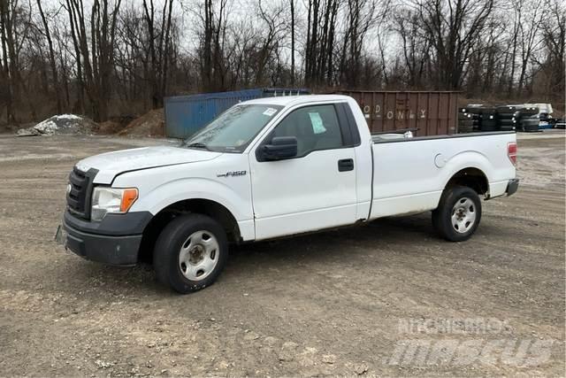 Ford F-150 XL Egyéb