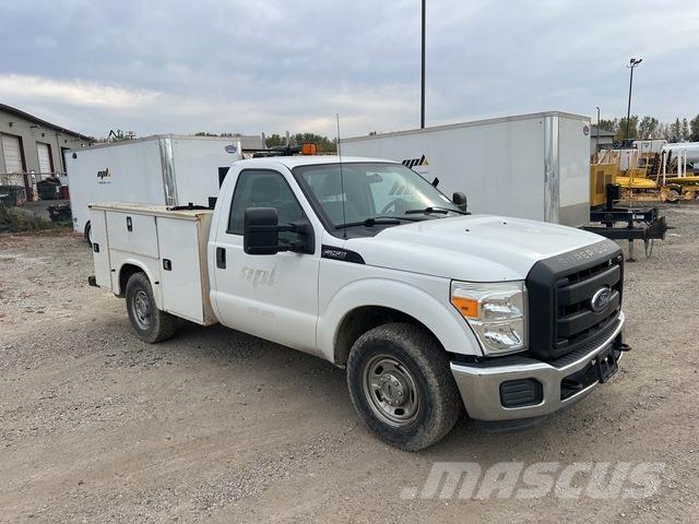 Ford F-250 Kis teherszállító/Platós kocsi