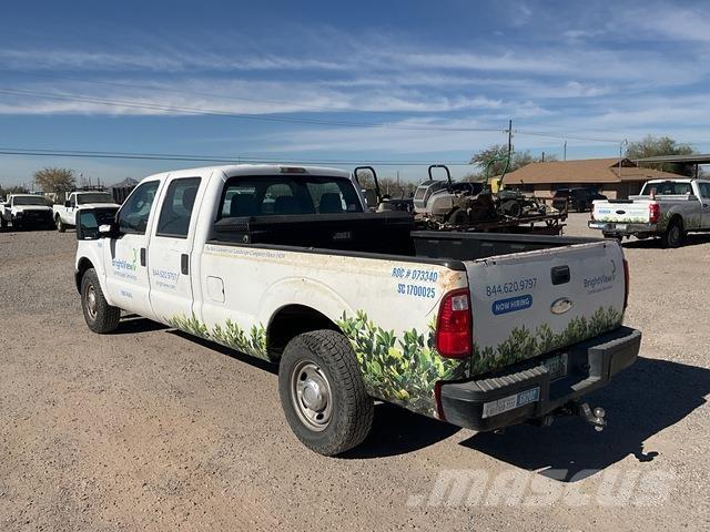 Ford F-250 Kis teherszállító/Platós kocsi