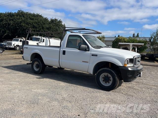 Ford F-250 Kis teherszállító/Platós kocsi