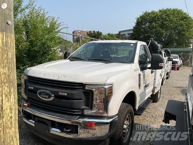 Ford F-250 Közúti karbantartó haszongépek