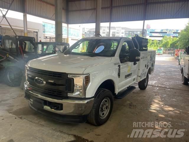 Ford F-250 Közúti karbantartó haszongépek