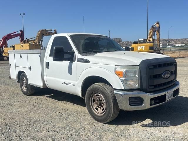 Ford F-250 Kis teherszállító/Platós kocsi