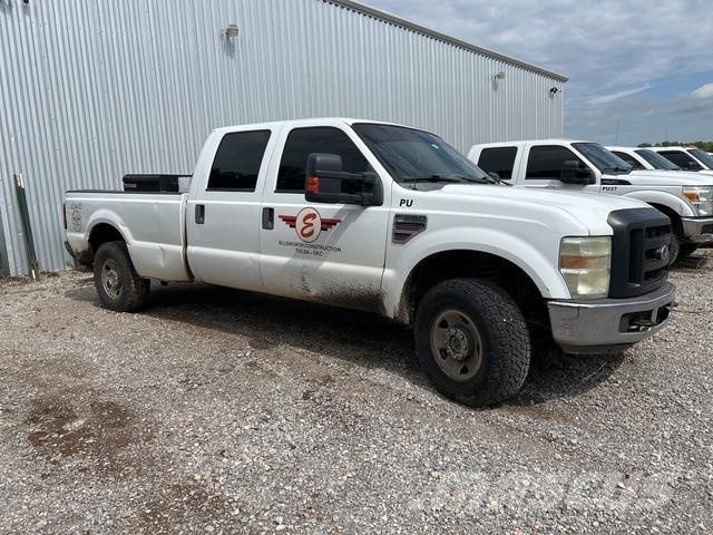 Ford F-250 Kis teherszállító/Platós kocsi