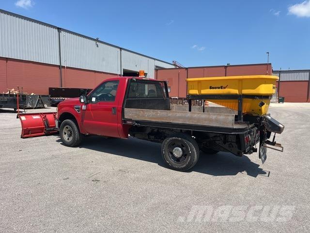 Ford F-250 Hóeltakarítók