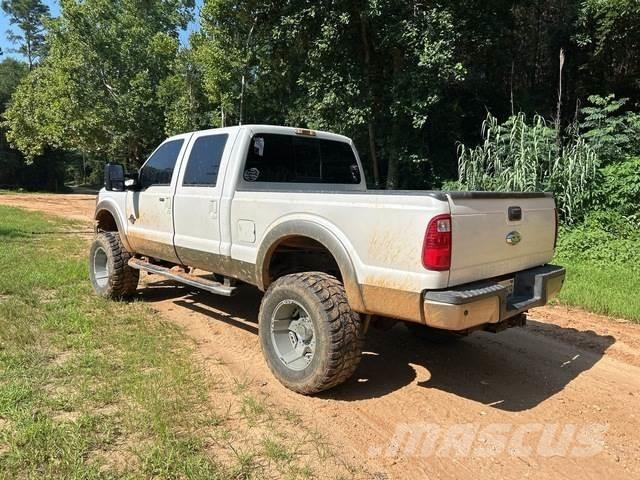 Ford F-250 Kis teherszállító/Platós kocsi