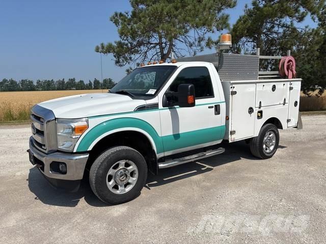 Ford F-250 Kis teherszállító/Platós kocsi