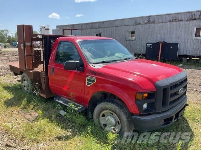 Ford F-250 Platós / Ponyvás teherautók