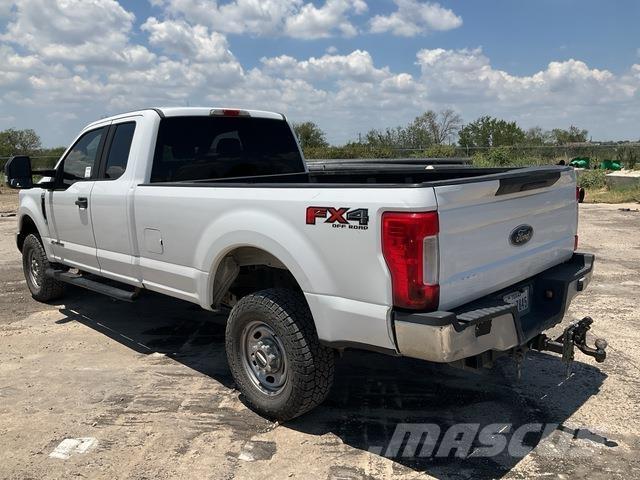 Ford F-250 Egyéb