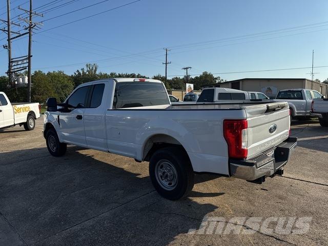 Ford F-250 Egyéb