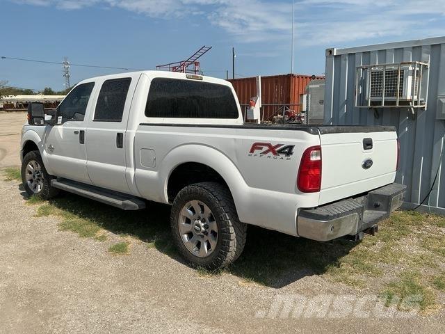 Ford F-250 Kis teherszállító/Platós kocsi