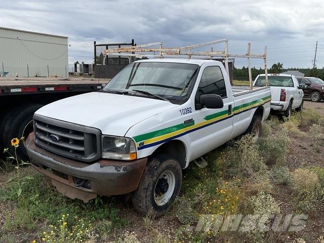 Ford F-250 Kis teherszállító/Platós kocsi