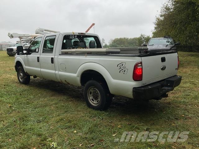 Ford F-250 Kis teherszállító/Platós kocsi