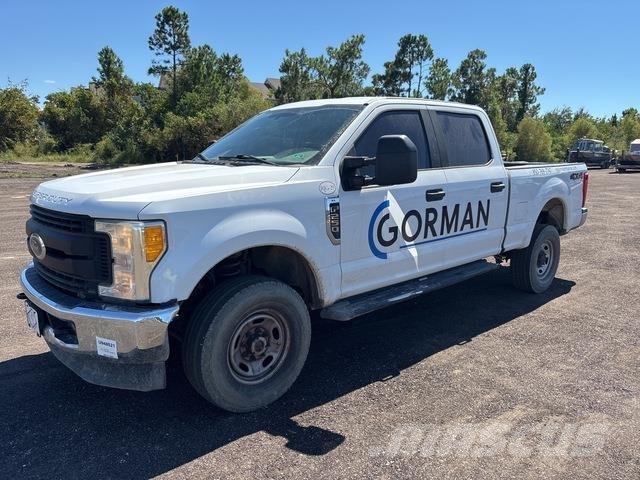 Ford F-250 Kis teherszállító/Platós kocsi