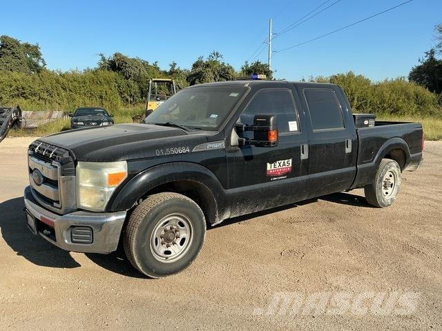 Ford F-250 Kis teherszállító/Platós kocsi